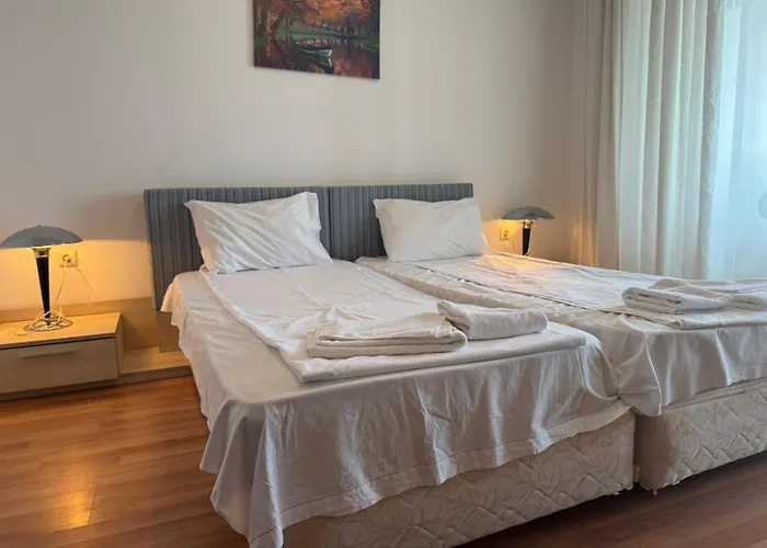 Aparthotel Fenix Complex 4*