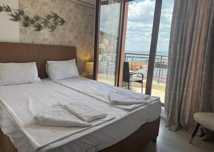 Aparthotel Fenix Complex 4*